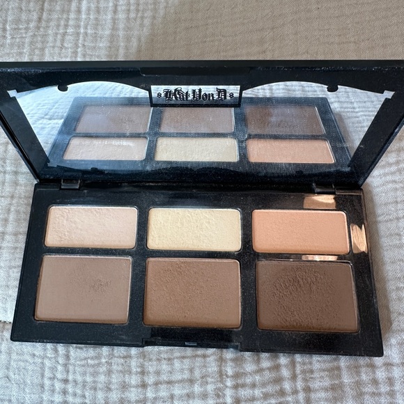 Kat Von D shade and light contour - Picture 1 of 3